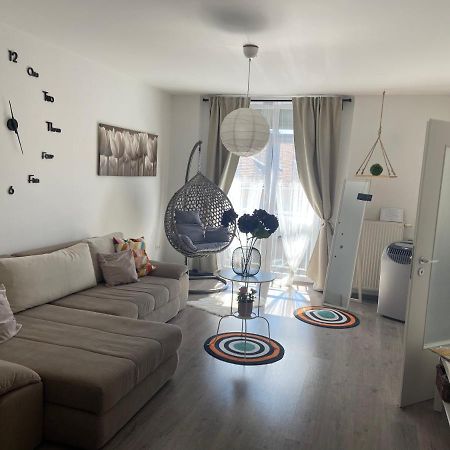 Gyoengy Apartman Sopron Luaran gambar