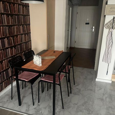 Gyoengy Apartman Sopron Luaran gambar