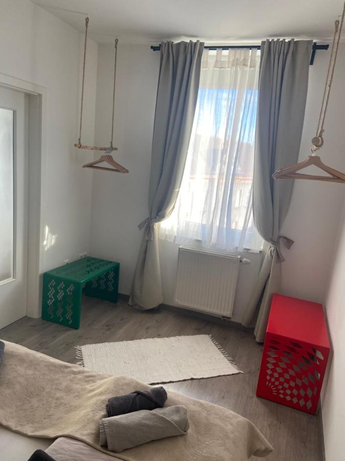 Gyoengy Apartman Sopron Luaran gambar