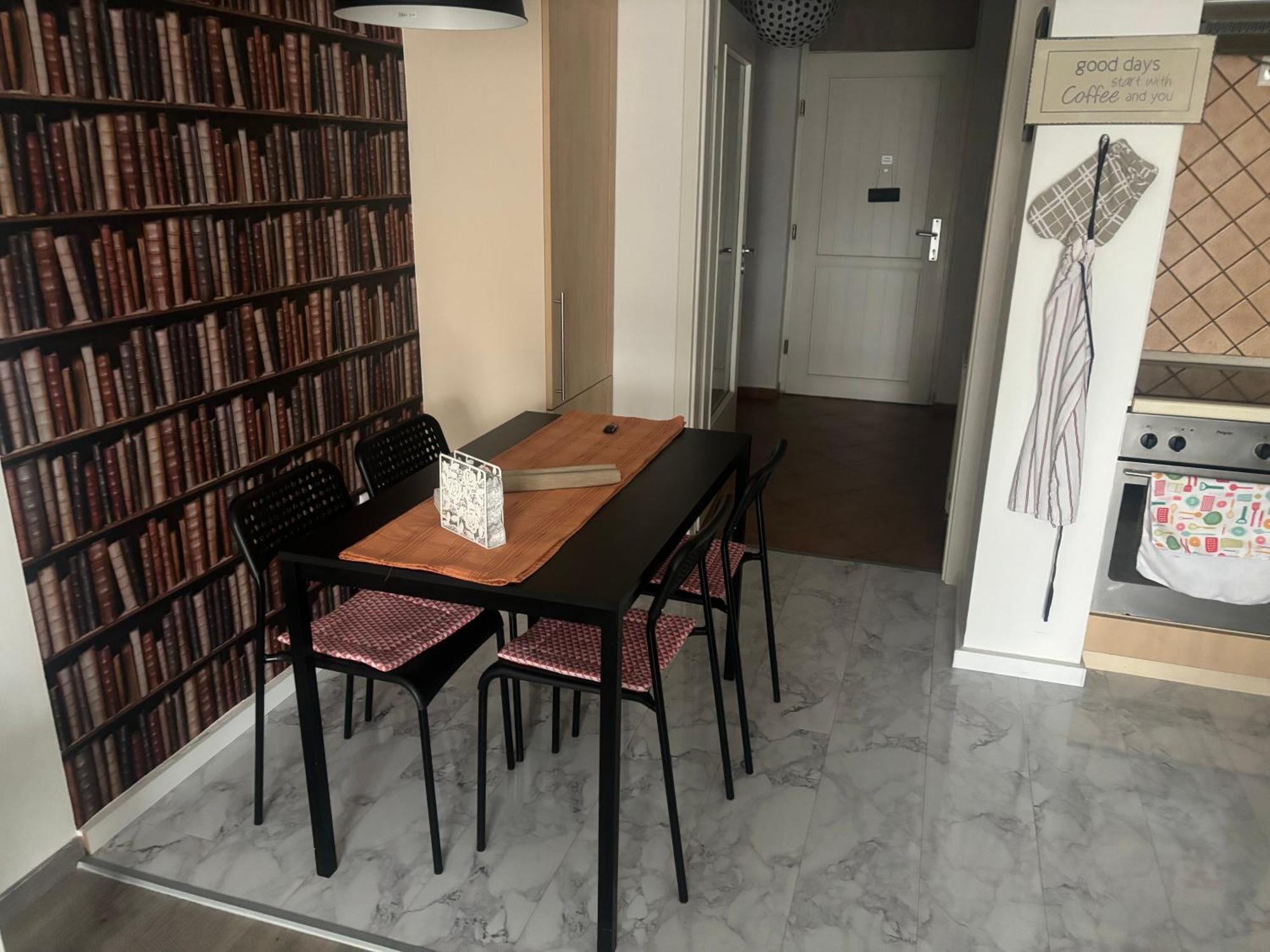 Gyoengy Apartman Sopron Luaran gambar